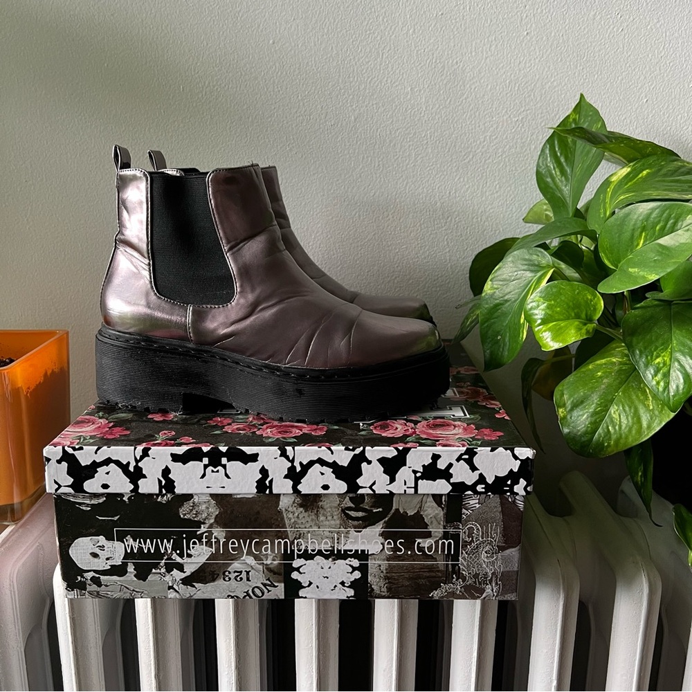 Pewter and black platform Jeffrey Campbell boots, Women’s 9.5 - Picture 6 of 6